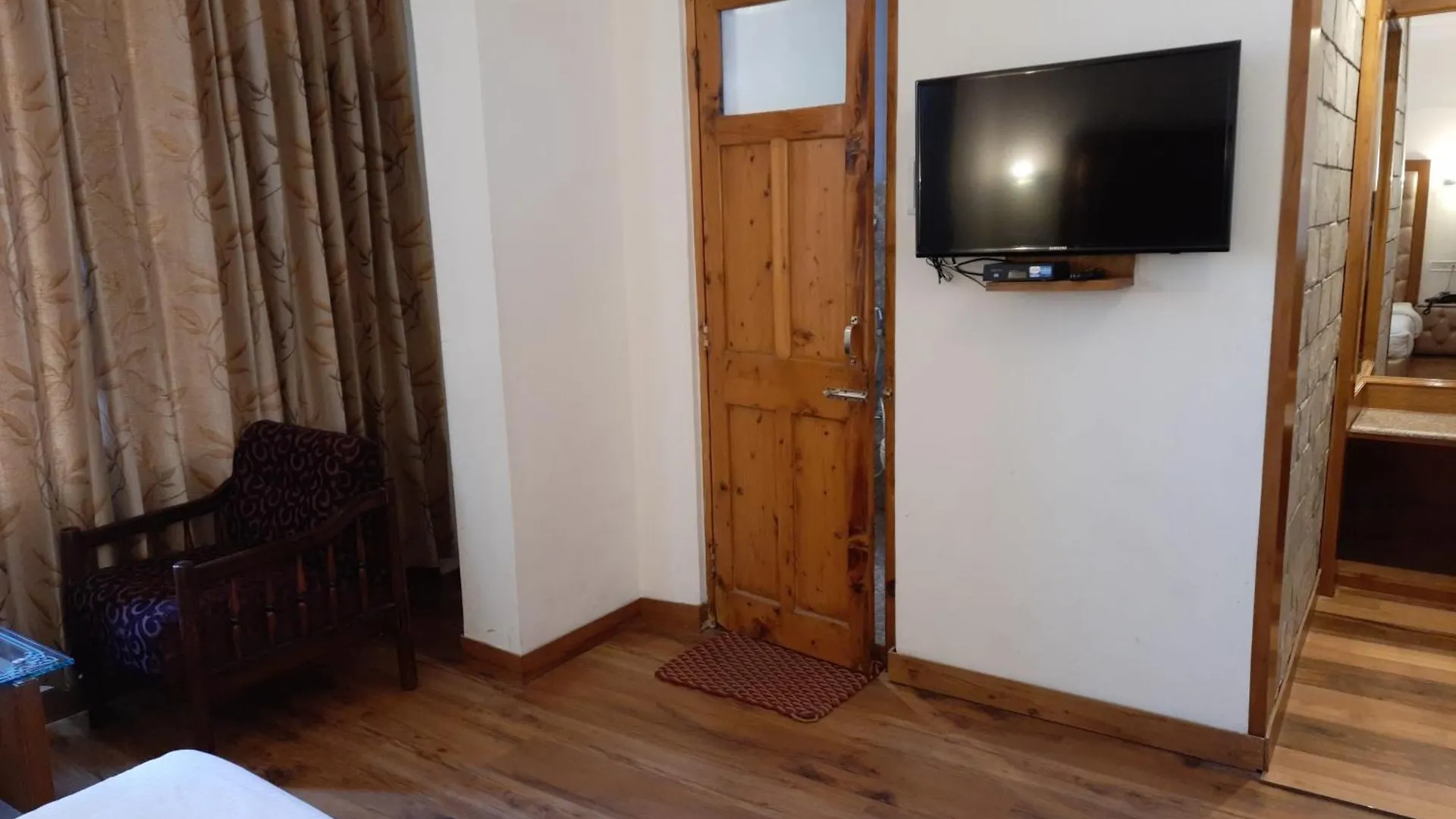 ***  Hotel Lords Regency Shimla India